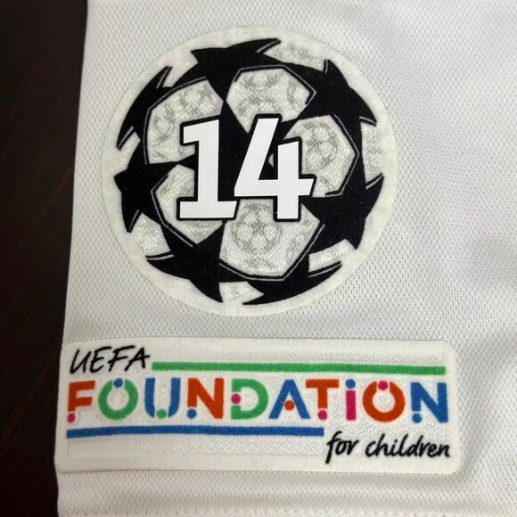 Real Madrid Jersey - Picture 4 of 6